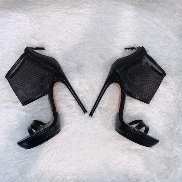 High Heels ~ Black BCBG MaxAzria - Picture 2 of 6